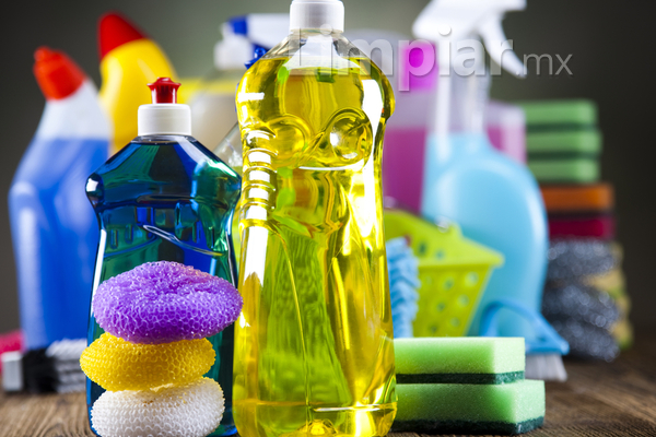 ​Lo que debes saber de los productos de limpieza