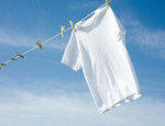 5 trucos para eliminar las manchas de sudor en la ropa blanca