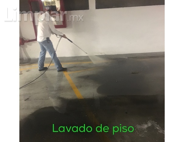 Lavado de piso