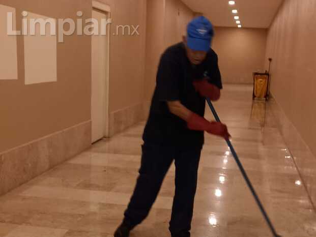 pisos limpieza y pulido